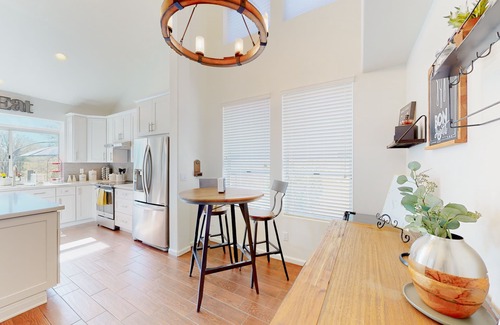 Tatum Ranch House | Refined home with private pool, putting green, backyard, & fast WiFi - near golf