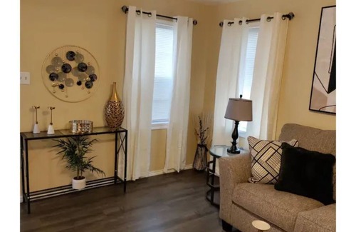 Lakeview Jefferson County House | Refinery within 5 milesn