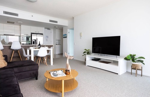 Coolangatta Apartment | Reflections 1503- Ocean Views