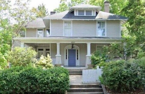 Downtown Apartment | REFRESH: 3BR Apt | New Kitchen! | Downtown