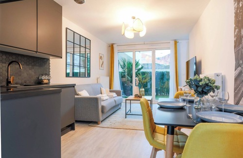 Montreuil Apartment | Refreshing apartment - 1BR/4P - Montreuil