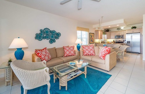 Seven Mile Beach Condo | Regal Beach Club 221 - Fantastic Location - Walking Distance to Everything!