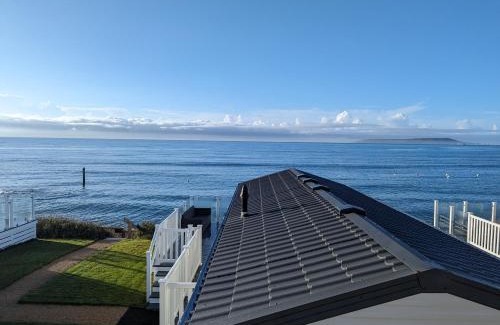 Holworth Resort | Regal Beachside pitch 22 Creek Caravan Park