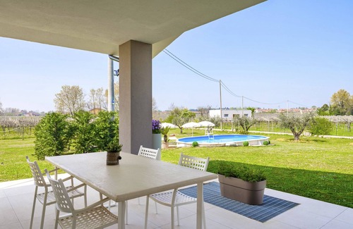 Colà Di Lazise Apartment | Regarda - Lagobaldo Apartment with pool and garden