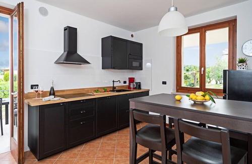 Costermano Ski Chalet | Regarda - "Villa Ida, Giarole unit" with pool and air conditioning