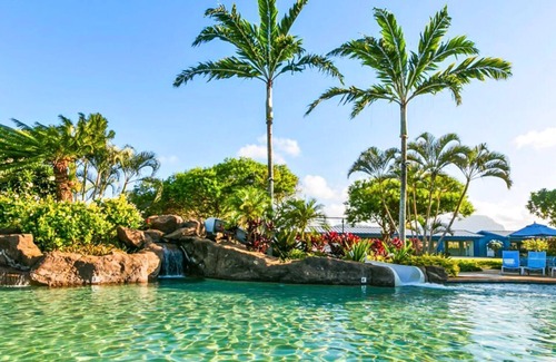 Poipu Condo | Regency 111 Defines Comfort & Spaciousness. Lovely Furniture & Furnishings