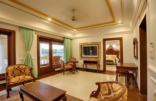 Rajkot Hotel | Regency Lagoon Resort
