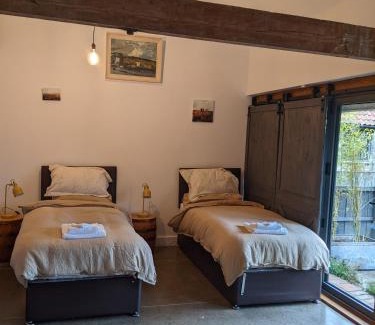 Barrow Gurney House | Regilbury court,The Yard
