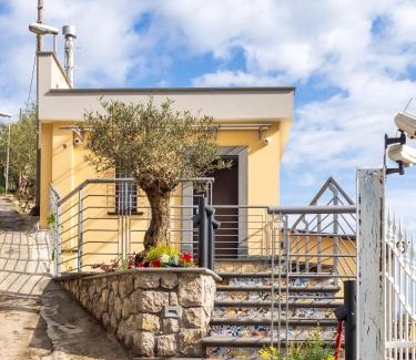 Meta Villa | Regina Vittoria Relais EcoSmart Luxury Home SPA - De Vivo Realty