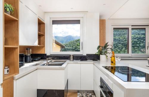 Meta Villa | Regina Vittoria Relais EcoSmart Luxury Home SPA - De Vivo Realty