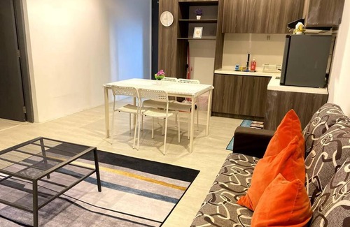 One City Apartment | Rehat Guest House, The Square, One City, USJ25