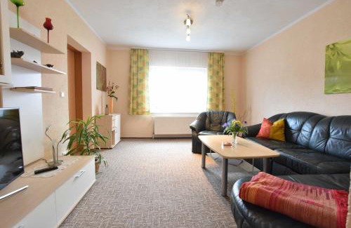 Satow Apartment | Reihenferienhaus mit Kamin und Terrasse im Ostseeland OFC 11