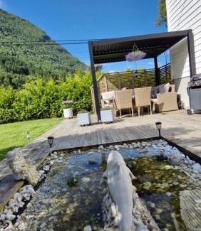 Orsta House | Reinebu