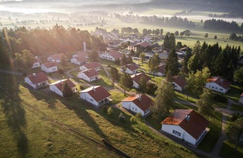 Montfaucon Resort | Reka-Feriendorf Montfaucon
