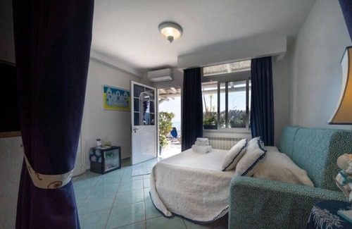 Ischia Porto Bed & Breakfast | Relais Bijoux B&B