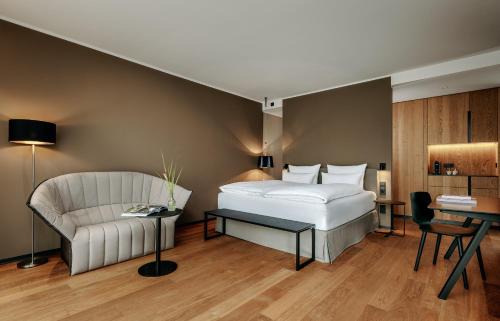 Bergisch Gladbach Hotel | Relais & Châteaux Hotel Diepeschrather Mühle