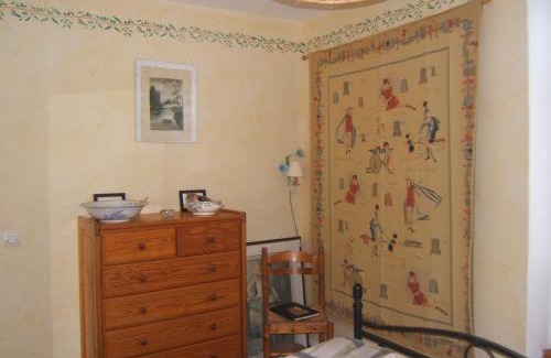 Saint-Regnobert-de-la-Cote-de-Nacre Bed & Breakfast | Relais du Cap romain