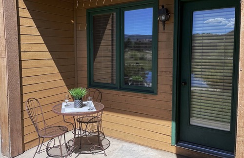 Granby Condo | Relax, Adventure, Views, Amenities +Memories (King)