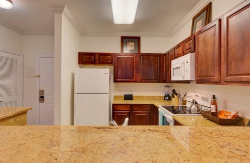 Four Corners Apartment | Relax after Disney @Tuscana Resort. Gated Community, Gym, Pool, Splash Area.