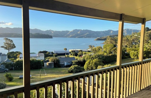 Christchurch District House | Relax and enjoy the stunning views