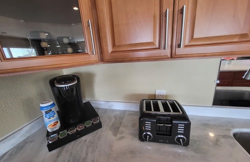 Fairview Apartment | Relax and Enjoy the Million Dollar Views of the East Bay Area; Entire Guesthouse