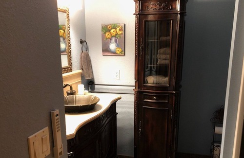 Oregon City Apartment | Relax and Get Away from It All - Blessings Farm Hideaway TOO!