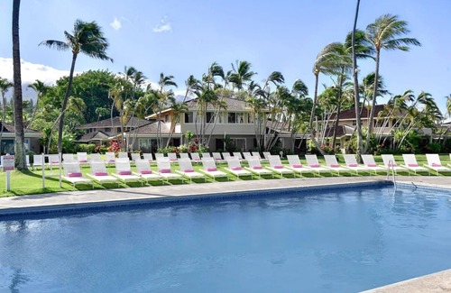 Kaanapali Hotel | Relax and Recharge! Oceanfront, Outdoor Pools, Near Alii Kahekili Beach