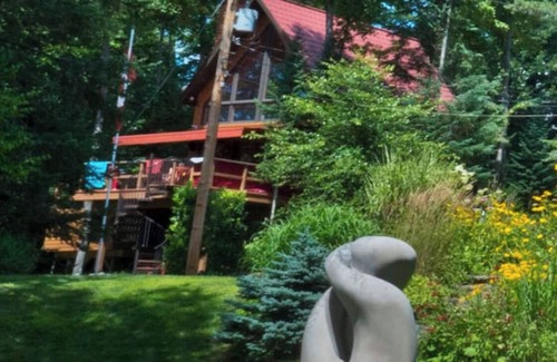 Val-des-Monts Cottage | Relax and Rejuvenate at Kamanik Guest House near Ottawa