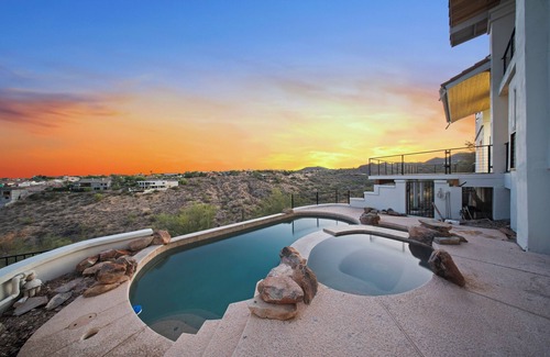Fountain Hills House | Relax and unwind at this spacious Fountain Hills retreat with stunning views from the beautiful patio, perfect for families or groups. Enjoy peaceful mornings, scenic sunsets, and easy access to everything Fountain Hills has to offer.