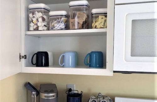 Erie Cottage | Relax at Moon Dogs Getaway!