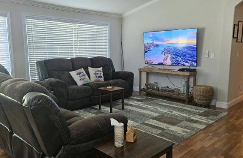 Gold Beach House | Relax At The Creekside House, Perfect Location For Hunting And Fishing.