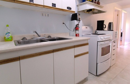Guelph House | Relax in a natural setting in the middle of Guelph