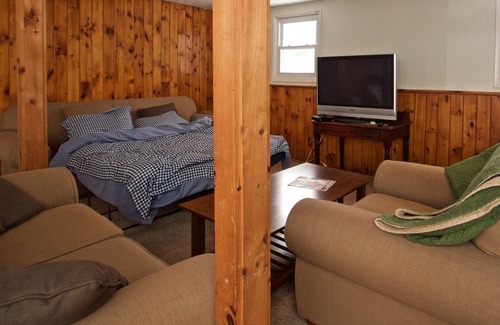 Chatham House | Relax in the Country - Peace, quiet and family friendly