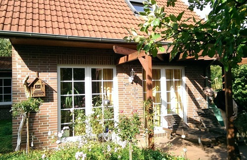 Edewecht House | Relax in the Hedgehog House in Jeddelo