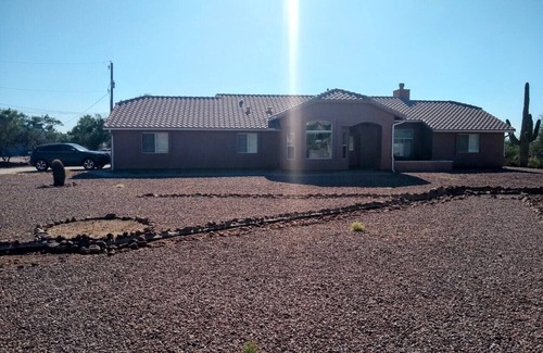 Apache Junction House | Relax in the Superstition Mountain - 10 min walk to hiking trails