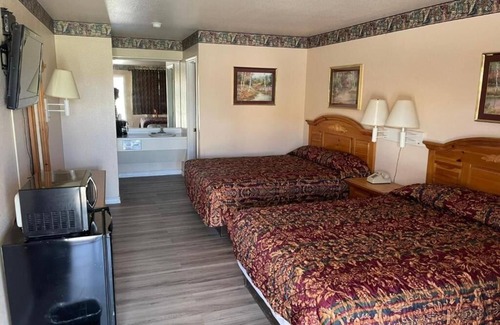 Mathis Hotel | Relax Near Lake Corpus With Attractions & Free Guest Parking