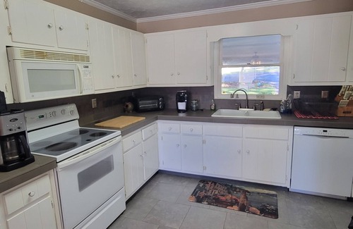 Douglasville House | Relax on Private Lake - Nearby Access to Town