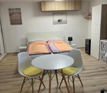 Cercany House | Relax pobyt na břehu Sázavy a na dosah Prahy