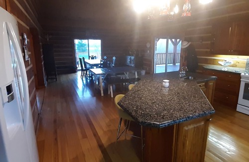 Front of Yonge Cottage | Relax, Rejuvenate & Refresh!