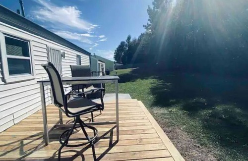 Church Street House | Relax & Sleep in 2BR Modern Home Stay