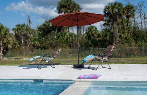 Rural Estates House | Relax Vacation home with pool and BBQ.