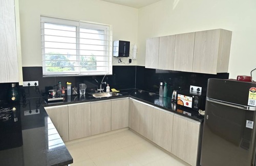 Mysore Apartment | Relax with family at Charming 2bedroom apartmnt with WiFi AC in wonderful Mysore