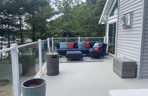Waupaca House | Relaxation and Fun Await at The Lakewood Lodge on Twin Lake