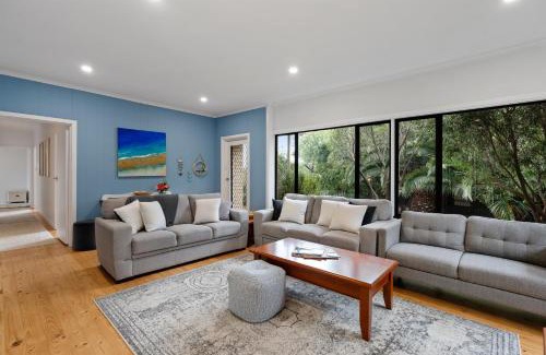 Port Elliot House | Relaxed Family Beach House - No Linen Included