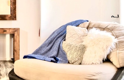 Mooball House | Relaxed Rustic style Country home, bush fire pit, 10 min from Pottsville beach