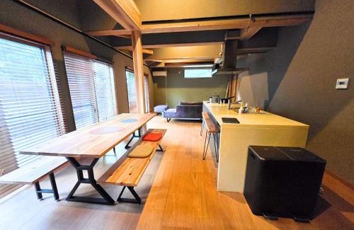 Hakone Apartment | Relaxing箱根彫刻の森ーサウナ付き一棟貸しの宿