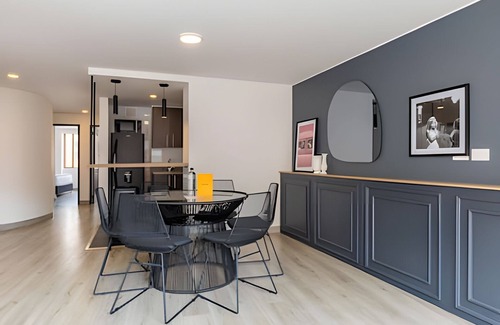 Chapinero House | Relaxing 3BR @Commercial Area near Zona G