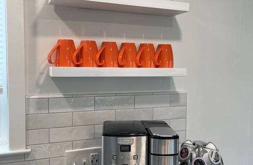 Seabright Apartment | Relaxing 3BR Family Get Away Walk to Santa Cruz Beach Boardwalk