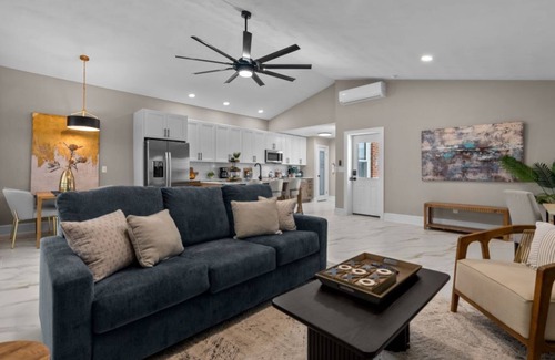 Portsmouth House | Relaxing 3BR River Stay 8 Mins to Casino!