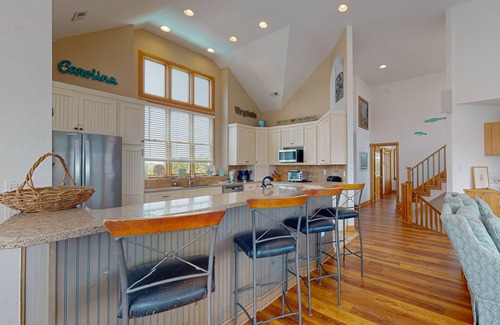 Pine Island House | Relaxing 6BR Dog Friendly | Private Pool | Hot Tub